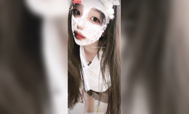 最新《瘋狂抖音》外篇之《抖音擦邊》眾女神直播中各種閃現走光刷邊 露毛露屁 凸點誘惑 (48)