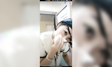 最新《瘋狂抖音》外篇之《抖音擦邊》眾女神直播中各種閃現走光刷邊 露毛露屁 凸點誘惑 (44)