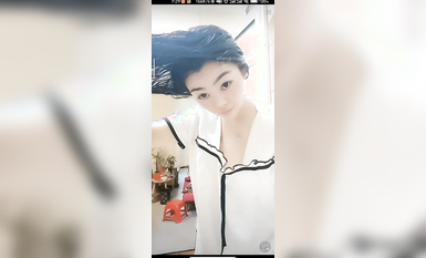 最新《瘋狂抖音》外篇之《抖音擦邊》眾女神直播中各種閃現走光刷邊 露毛露屁 凸點誘惑 (44)