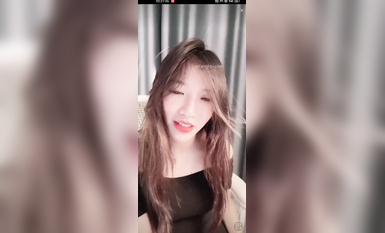 最新《瘋狂抖音》外篇之《抖音擦邊》眾女神直播中各種閃現走光刷邊 露毛露屁 凸點誘惑 (147)