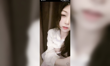 最新《瘋狂抖音》外篇之《抖音擦邊》眾女神直播中各種閃現走光刷邊 露毛露屁 凸點誘惑 (63)