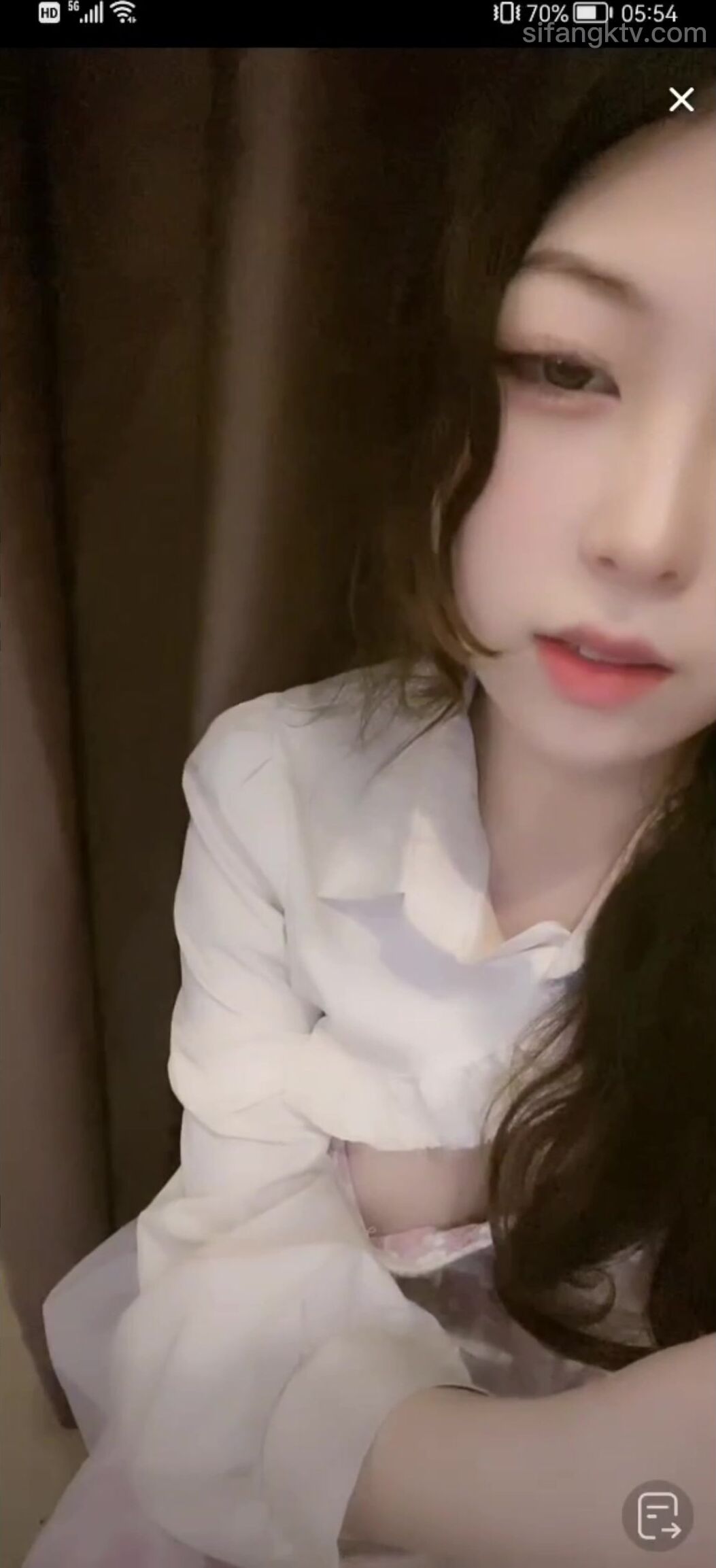 最新《瘋狂抖音》外篇之《抖音擦邊》眾女神直播中各種閃現走光刷邊 露毛露屁 凸點誘惑 (63)