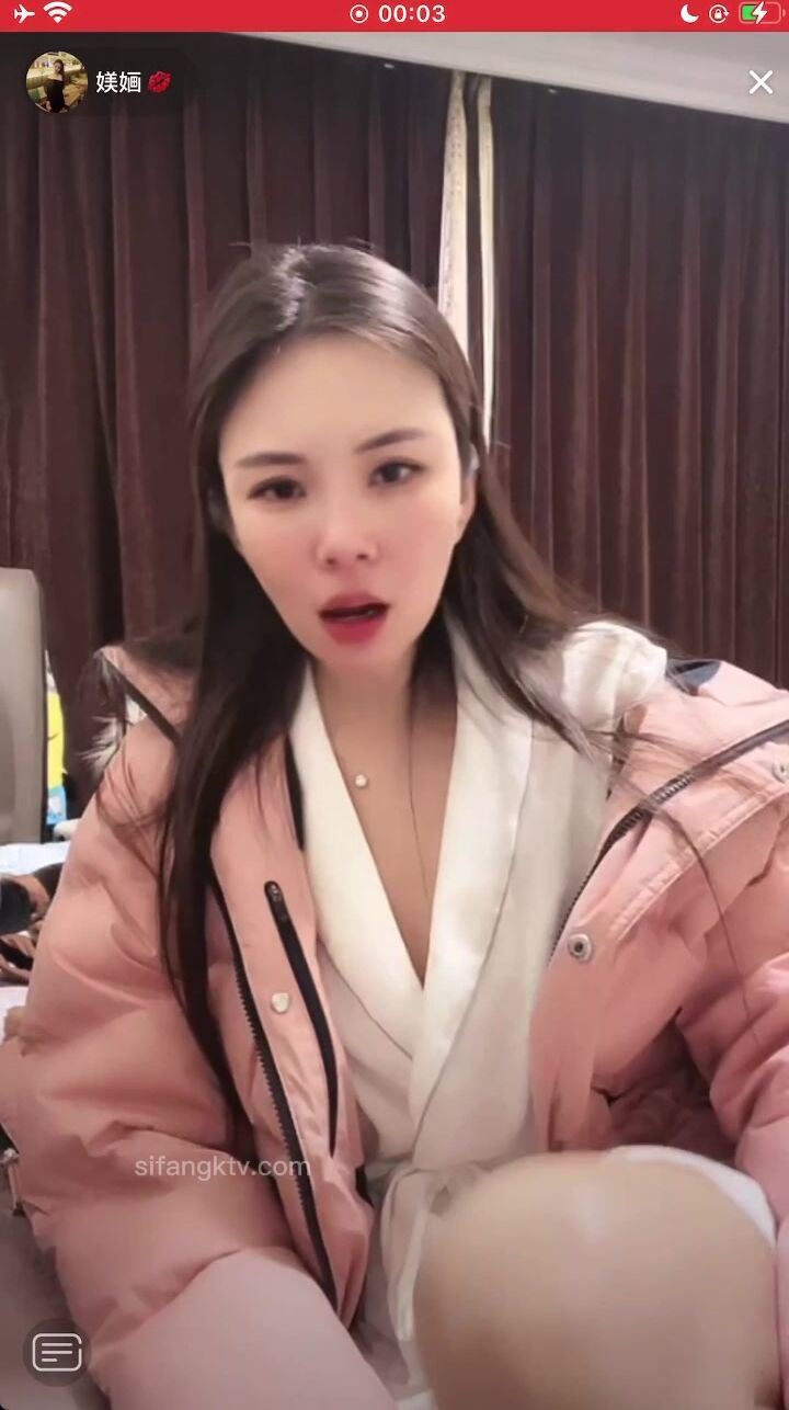 最新《瘋狂抖音》外篇之《抖音擦邊》眾女神直播中各種閃現走光刷邊 露毛露屁 凸點誘惑 (100)