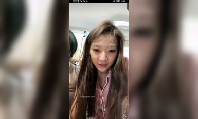 最新《瘋狂抖音》外篇之《抖音擦邊》眾女神直播中各種閃現走光刷邊 露毛露屁 凸點誘惑 (25)