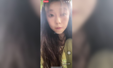 最新《瘋狂抖音》外篇之《抖音擦邊》眾女神直播中各種閃現走光刷邊 露毛露屁 凸點誘惑 (37)