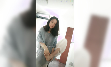 最新《瘋狂抖音》外篇之《抖音擦邊》眾女神直播中各種閃現走光刷邊 露毛露屁 凸點誘惑 (146)