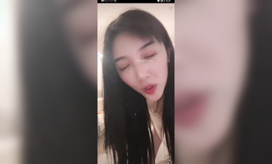 最新《瘋狂抖音》外篇之《抖音擦邊》眾女神直播中各種閃現走光刷邊 露毛露屁 凸點誘惑 (88)