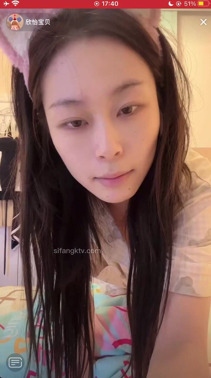 最新《瘋狂抖音》外篇之《抖音擦邊》眾女神直播中各種閃現走光刷邊 露毛露屁 凸點誘惑 (102)