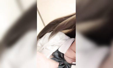 【京魚兒】19歲童顏巨乳少女~學生服~公園涼亭刺激玩跳蛋! (6)