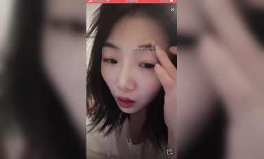 最新《瘋狂抖音》外篇之《抖音擦邊》眾女神直播中各種閃現走光刷邊 露毛露屁 凸點誘惑 (9)