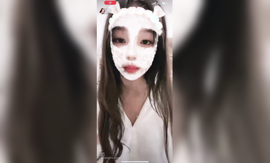 最新《瘋狂抖音》外篇之《抖音擦邊》眾女神直播中各種閃現走光刷邊 露毛露屁 凸點誘惑 (130)