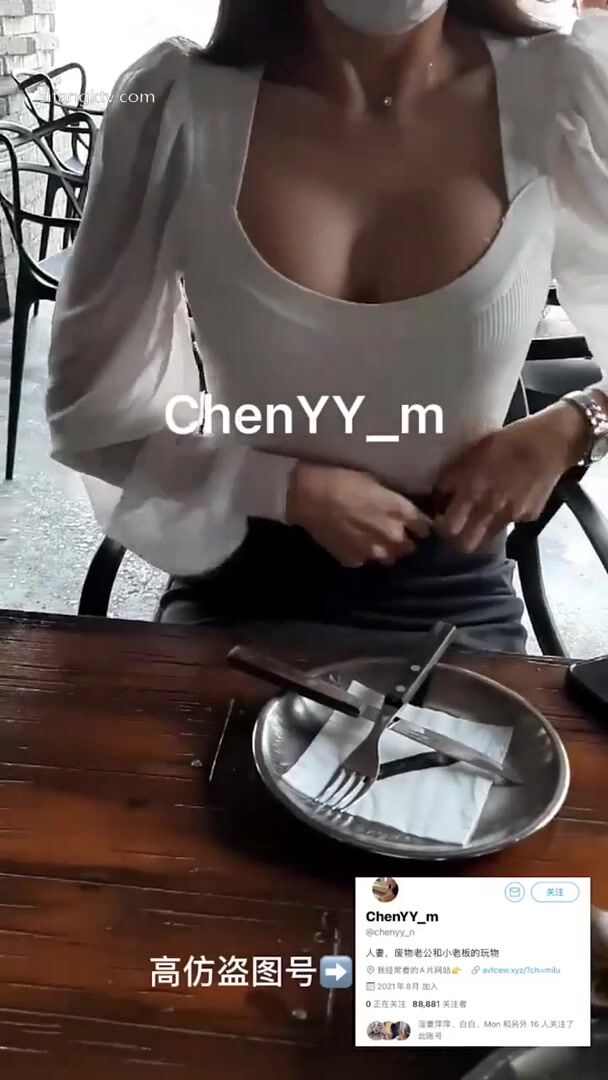 推特頂級母狗chenYY01【頂級大長腿高級貨色】喜歡被兩個男人同時操 (12)