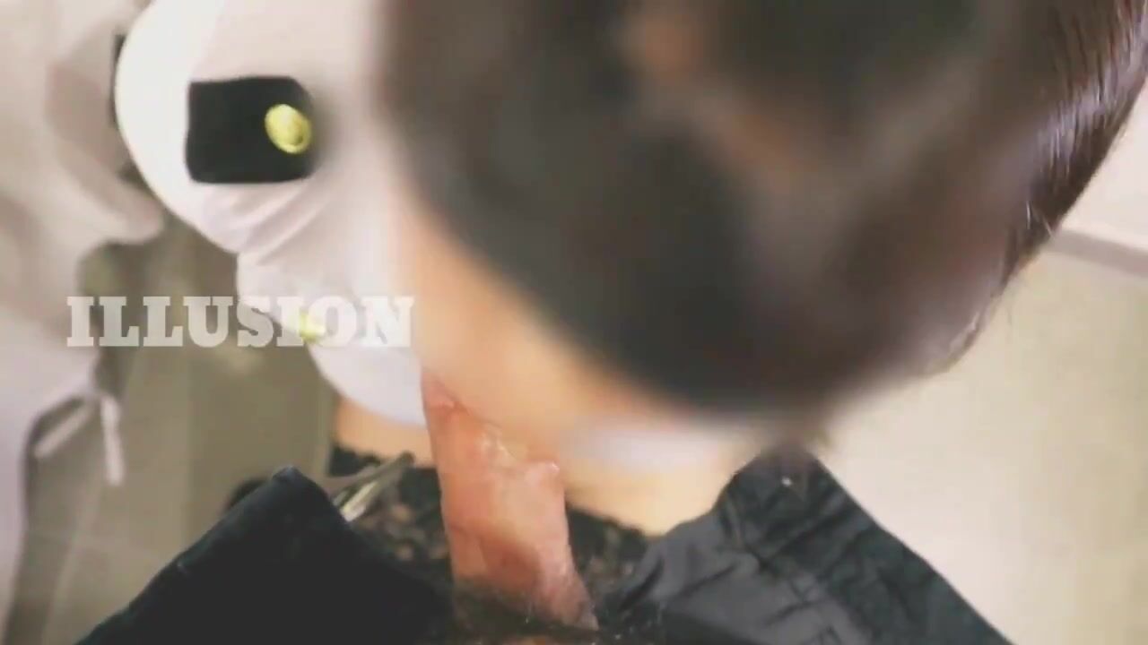 八月【重磅福利】SM大神ILLUSION 調教COS女奴福利集，各種性虐蘿莉美少女，屁股都拍紅再操 (97)