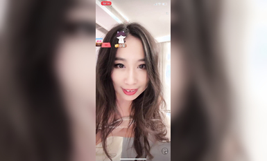 最新《瘋狂抖音》外篇之《抖音擦邊》眾女神直播中各種閃現走光刷邊 露毛露屁 凸點誘惑 (107)