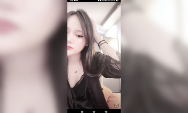 最新《瘋狂抖音》外篇之《抖音擦邊》眾女神直播中各種閃現走光刷邊 露毛露屁 凸點誘惑 (14)