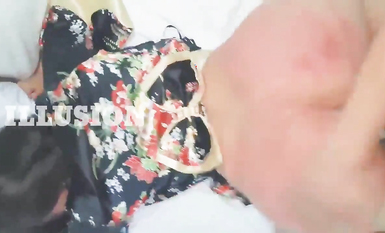 八月【重磅福利】SM大神ILLUSION 調教COS女奴福利集，各種性虐蘿莉美少女，屁股都拍紅再操 (23)