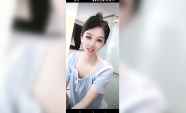 最新《瘋狂抖音》外篇之《抖音擦邊》眾女神直播中各種閃現走光刷邊 露毛露屁 凸點誘惑 (36)