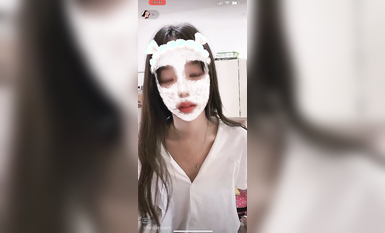 最新《瘋狂抖音》外篇之《抖音擦邊》眾女神直播中各種閃現走光刷邊 露毛露屁 凸點誘惑 (45)