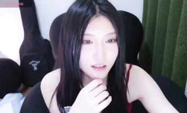 Stripchat 新女神降臨 Rainybaby首次門票大秀 全裸自慰絕美 (19)