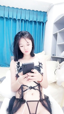 新人主播  超級粉嫩的校花級主播源源 舌釘口交 剛下海就跪在馬桶上被操，道具調教，胸推，舌釘小嘴性感口交，各種姿勢爆操 (73)