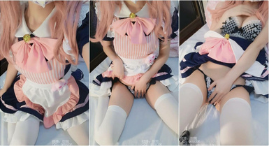 清純唯美小姐姐『萌白醬』粉色女僕紫薇，緊致粉嫩一線天饅頭美穴視覺感超強，人前小仙女人後小母狗