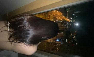 【綠帽淫妻】反差眼鏡少婦，極品高顏值露臉人妻「SMMSMM」，約炮入珠單男，和上門推油男技師調情，被當作母狗多人淫趴調教 (1)