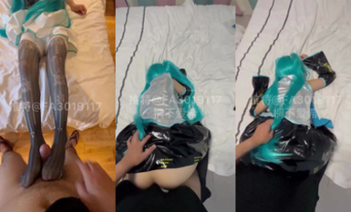 喜歡cos的小母狗嫩妹『桐下愛希』初音未來