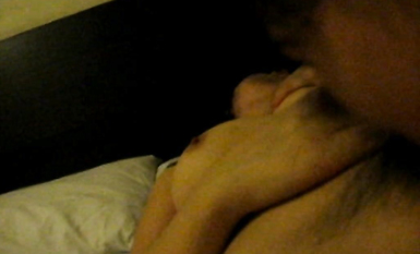 露臉才是王道！我和情婦的那些年 人前高冷嚴厲風韻人妻銀行女經理從婚前到婚後各種不雅自拍 (2)