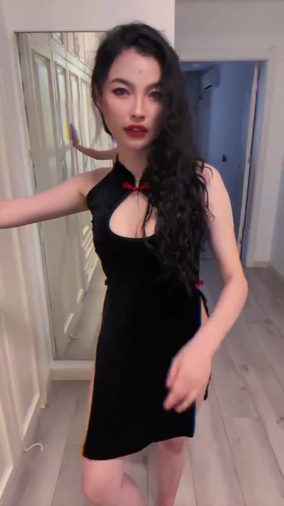 曾經紅極一時的網紅反差婊【王竹子】私拍視圖，個人SM經驗給字母圈新人答疑解惑SM教學福利 (5)