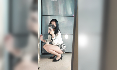 抖音網紅反差母狗『奶咪』可愛少女九月新作《你的性感女同事》高跟灰絲 (1)