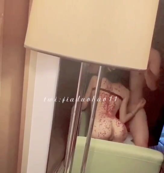 極品九頭身拜金名媛網紅反差女神【佳多飽】手動去重 (149)