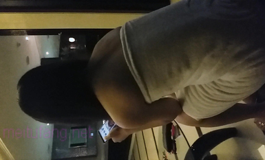 露臉才是王道！清純漂亮小學妹酒店援交金主先賜個假屌自嗨預熱然後各種體位啪啪敏感型特能叫 (16)