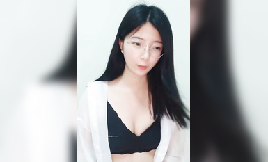 超重磅絕版資源！校花女神【一夢】早期下海珍貴錄像~！ (11)