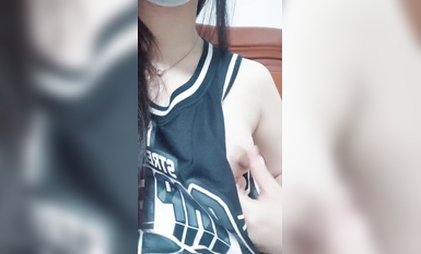 【忠於靈魂】顏直區 大三女大生 跳蛋自慰 特寫 密碼房~！ (3)