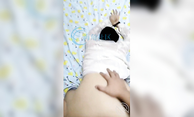 海角社區變態男亂倫強上哺乳期蒙眼反差婊嫂子 今天中秋節我強奸了嫂子愉悅的亂倫過後又該怎麼面對