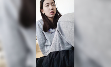 韓國大叔偷拍韓國援交小妹的口交藝術：年輕美眉的口技高超，精液噴發瞬間，令人難以忘懷 (6)