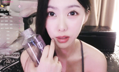 stripchat高顏值主播【Cecilia0903】氣質女神直播日常 (22)