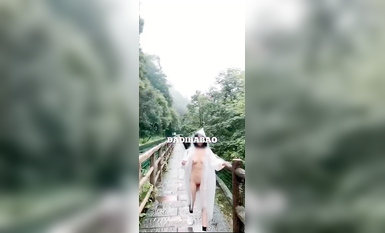 抖音80W粉絲推特網紅超萌蘿莉反差婊一隻喔私拍視圖大量流出人前露出3P喝尿野戰騷中極品 (132)