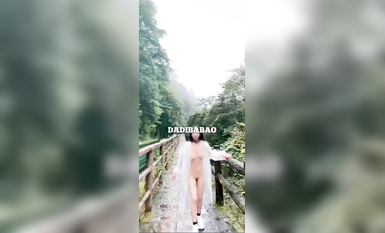 抖音80W粉絲推特網紅超萌蘿莉反差婊一隻喔私拍視圖大量流出人前露出3P喝尿野戰騷中極品 (132)