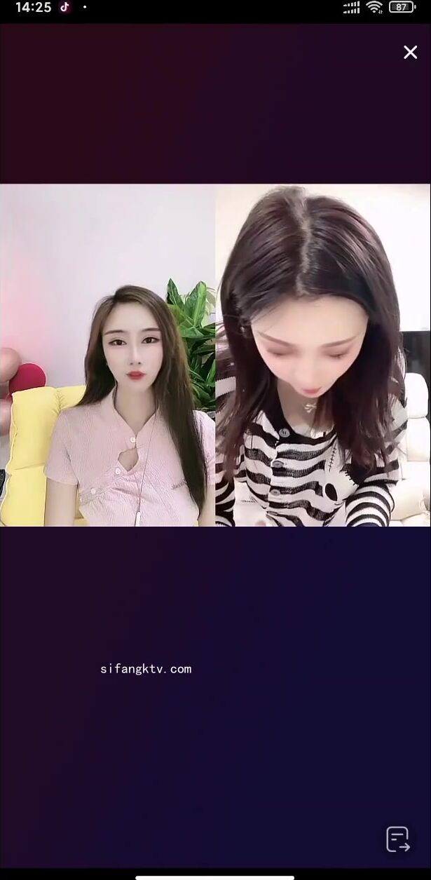 最新《瘋狂抖音》外篇之《抖音擦邊3》顏值主播直播各顯神通 閃現 走光露點 刷邊PK (217)