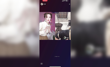 最新《瘋狂抖音》外篇之《抖音擦邊3》顏值主播直播各顯神通 閃現 走光露點 刷邊PK (95)