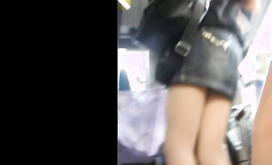 各種地方摸完女生翹臀或黑絲長腿就跑 各種尖叫聲 有的露臉 有的抄底 腎上腺素拉滿 太刺激 (30)