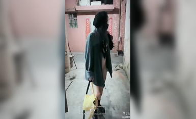 抖音80W粉絲推特網紅超萌蘿莉反差婊一隻喔私拍視圖大量流出人前露出3P喝尿野戰騷中極品 (173)