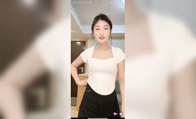 最新《瘋狂抖音》外篇之《抖音擦邊3》顏值主播直播各顯神通 閃現 走光露點 刷邊PK (227)