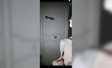 最新《瘋狂抖音》外篇之《抖音擦邊3》顏值主播直播各顯神通 閃現 走光露點 刷邊PK (169)