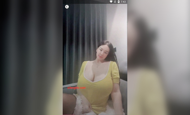 秀人網波霸尤物女模【易陽】重出江湖 高價1VS1全裸私拍易陽最新凸點 (1)