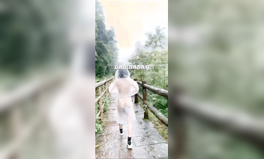 抖音80W粉絲推特網紅超萌蘿莉反差婊一隻喔私拍視圖大量流出人前露出3P喝尿野戰騷中極品 (138)