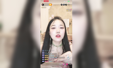 最新《瘋狂抖音》外篇之《抖音擦邊3》顏值主播直播各顯神通 閃現 走光露點 刷邊PK (111)