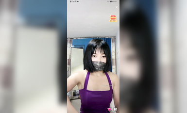 最新《瘋狂抖音》外篇之《抖音擦邊3》顏值主播直播各顯神通 閃現 走光露點 刷邊PK (94)