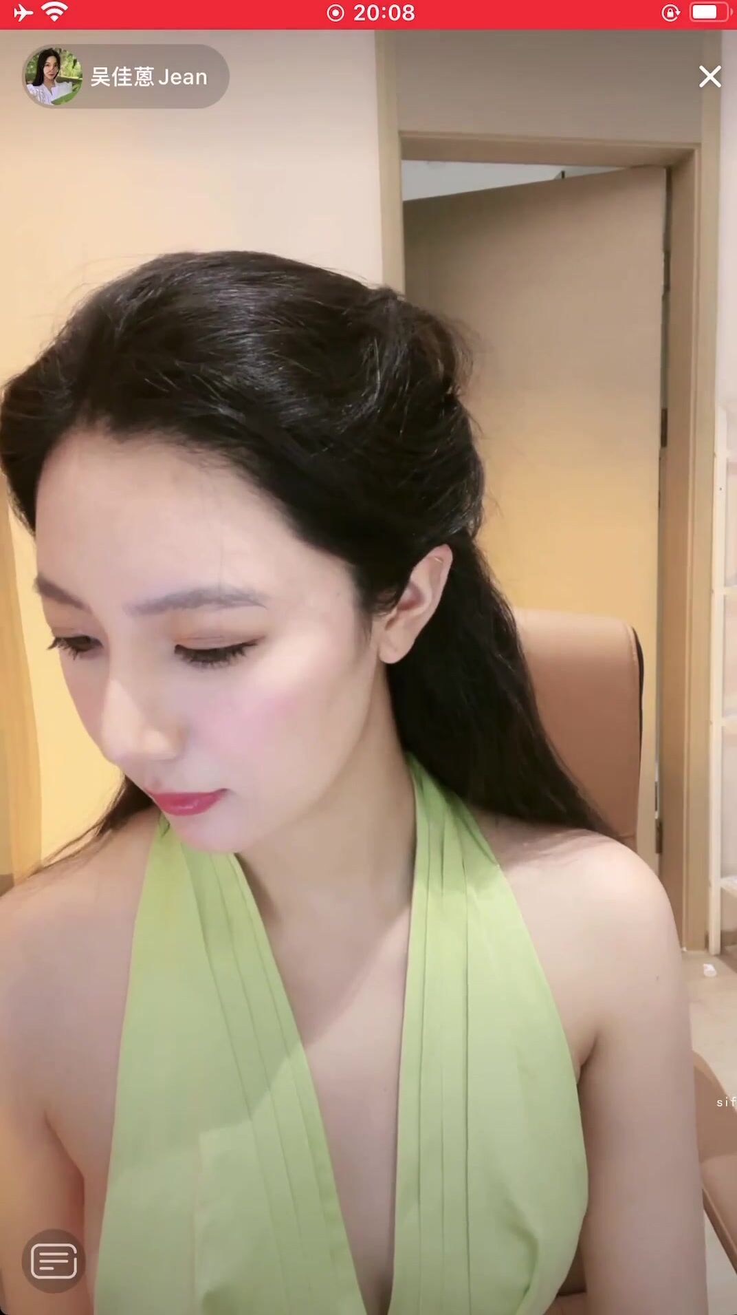 最新《瘋狂抖音》外篇之《抖音擦邊3》顏值主播直播各顯神通 閃現 走光露點 刷邊PK (23)